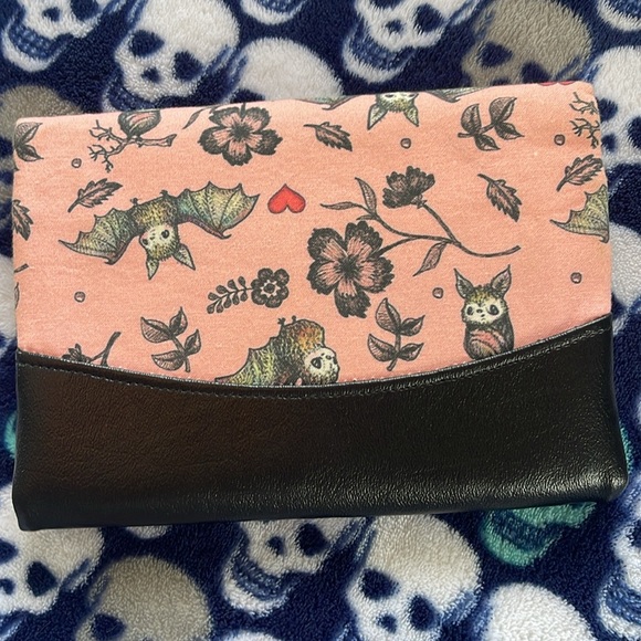 Pink and Black Wallet/Clutch with Floral Bat Pattern and Vegan Leather NWOT - Picture 2 of 10